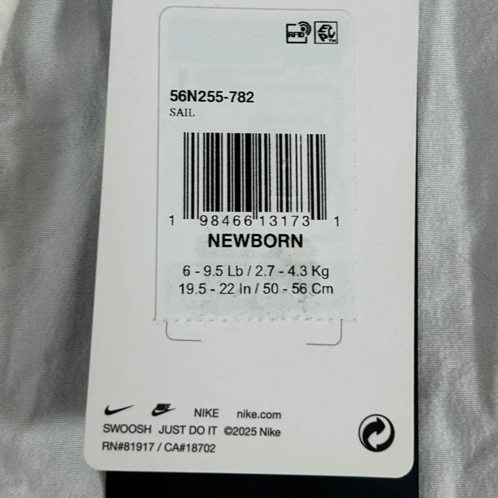 Nike Newborn Fleece Footed Coverall Sail White Navy Blue 56N255-782 0-3M NWT